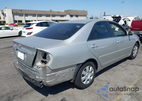 2004 Toyota Camry Le z USA, uszkodzony, nr VIN 4T1BE32K64U849232